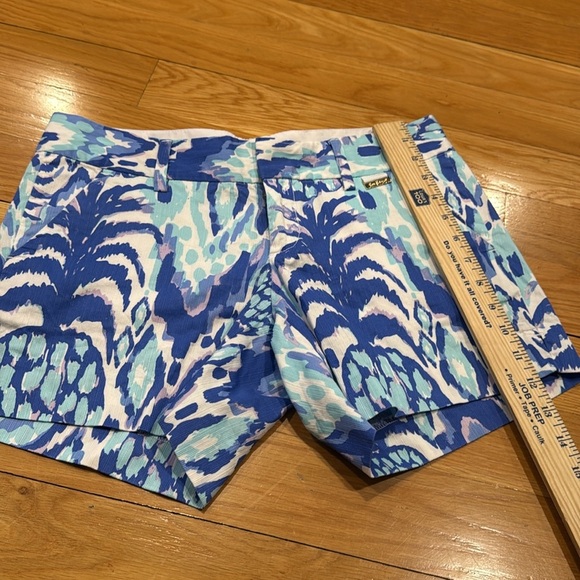 Lilly Pulitzer the callan short  5’ inseam size 2. - Picture 8 of 10